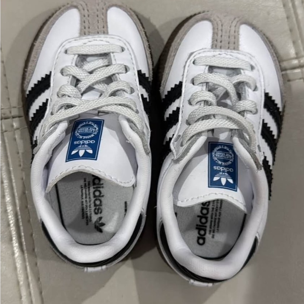 Adidas Kids White and Black Sambas